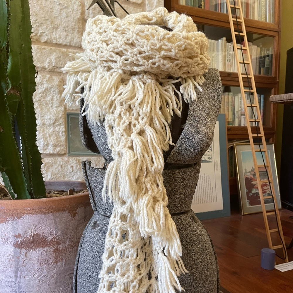 Vintage LOT of 6 wool scarves. Great fall colors !!!